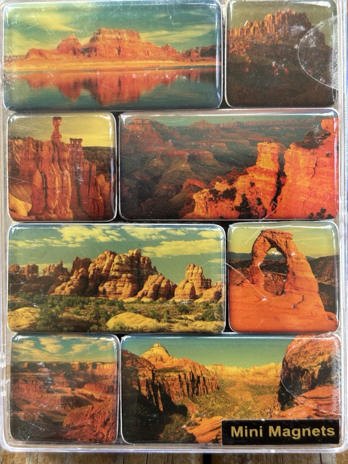 Grand Circle Souvenir Mini Magnet Set Impact Photo New in Case