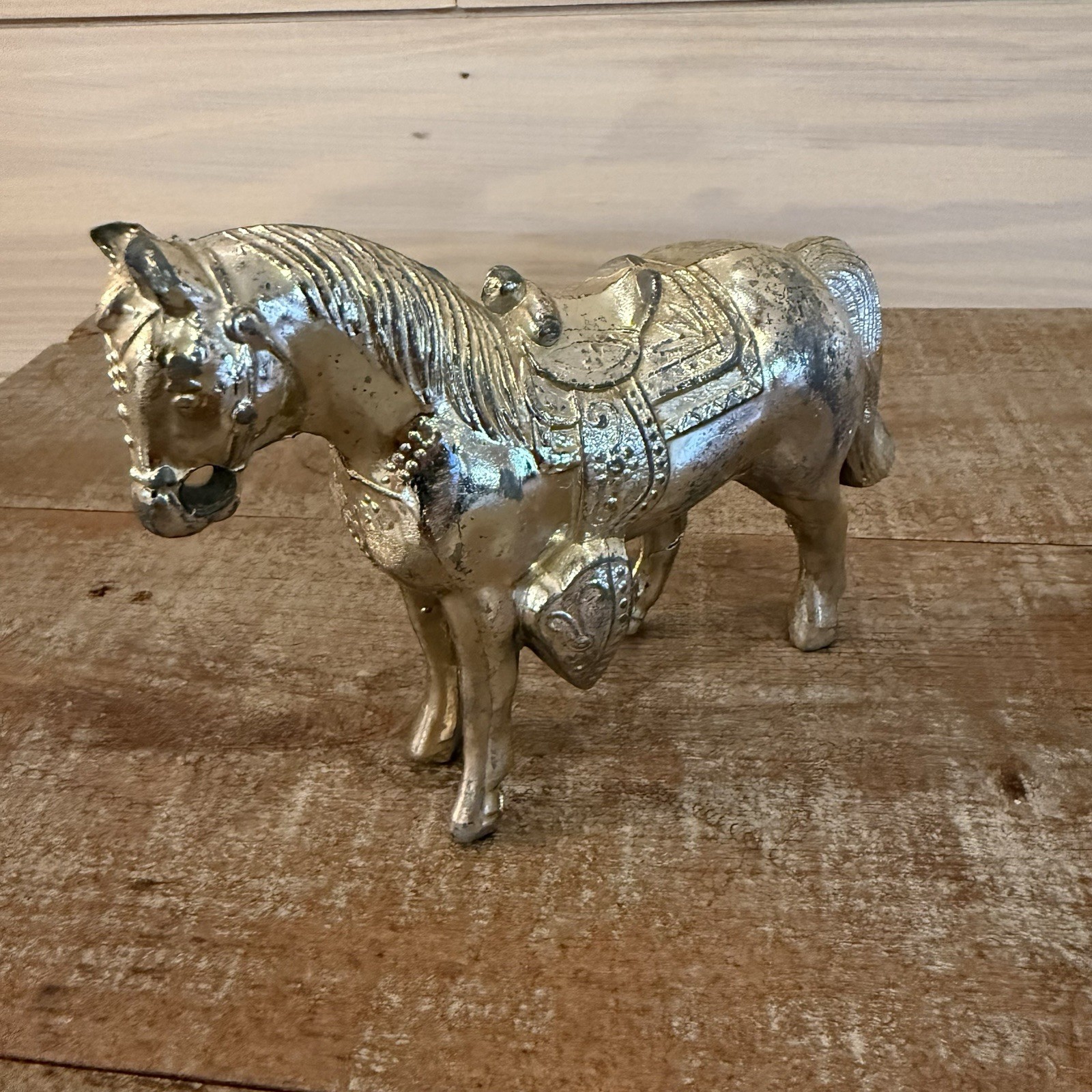 Silver Metal Horse- 11″ x 8.25″ Western Equestrian Decor Made In USA