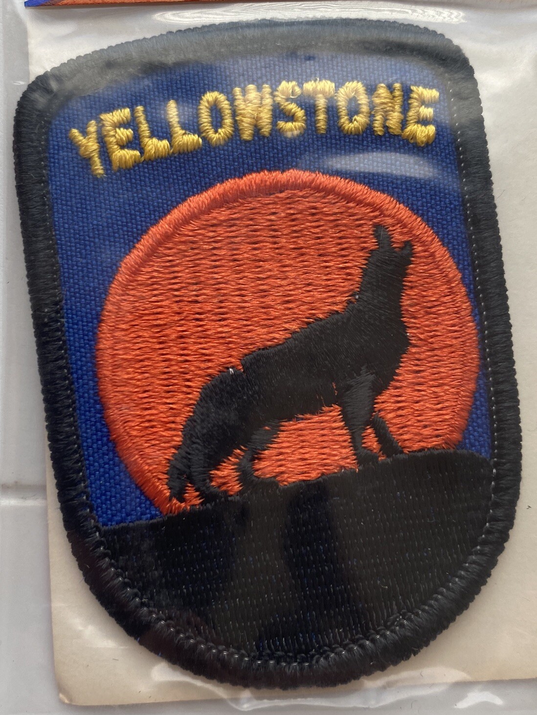 NIP Yellowstone National Park Howling Wolf Full Moon Voyager Iron-on Patch Badge