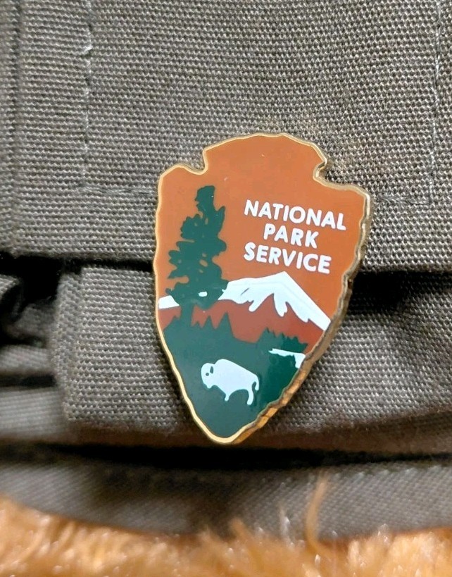 Yellowstone National Park Junior Ranger 37″ Teddy Bear Stuffed Plush w/ Pins NWT