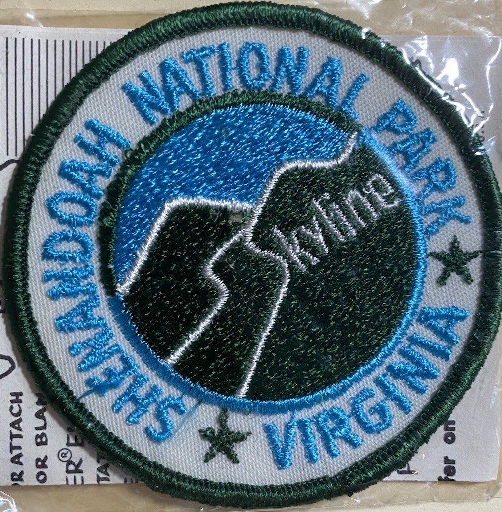 NIP Shenandoah National Park Skyline Drive Round Trailblazer Emblem Patch badge