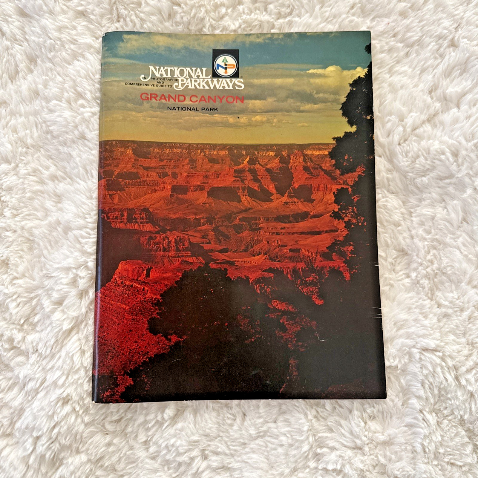 Photographs Grand Canyon Guide Book National Parkways National Park Vintage 1977