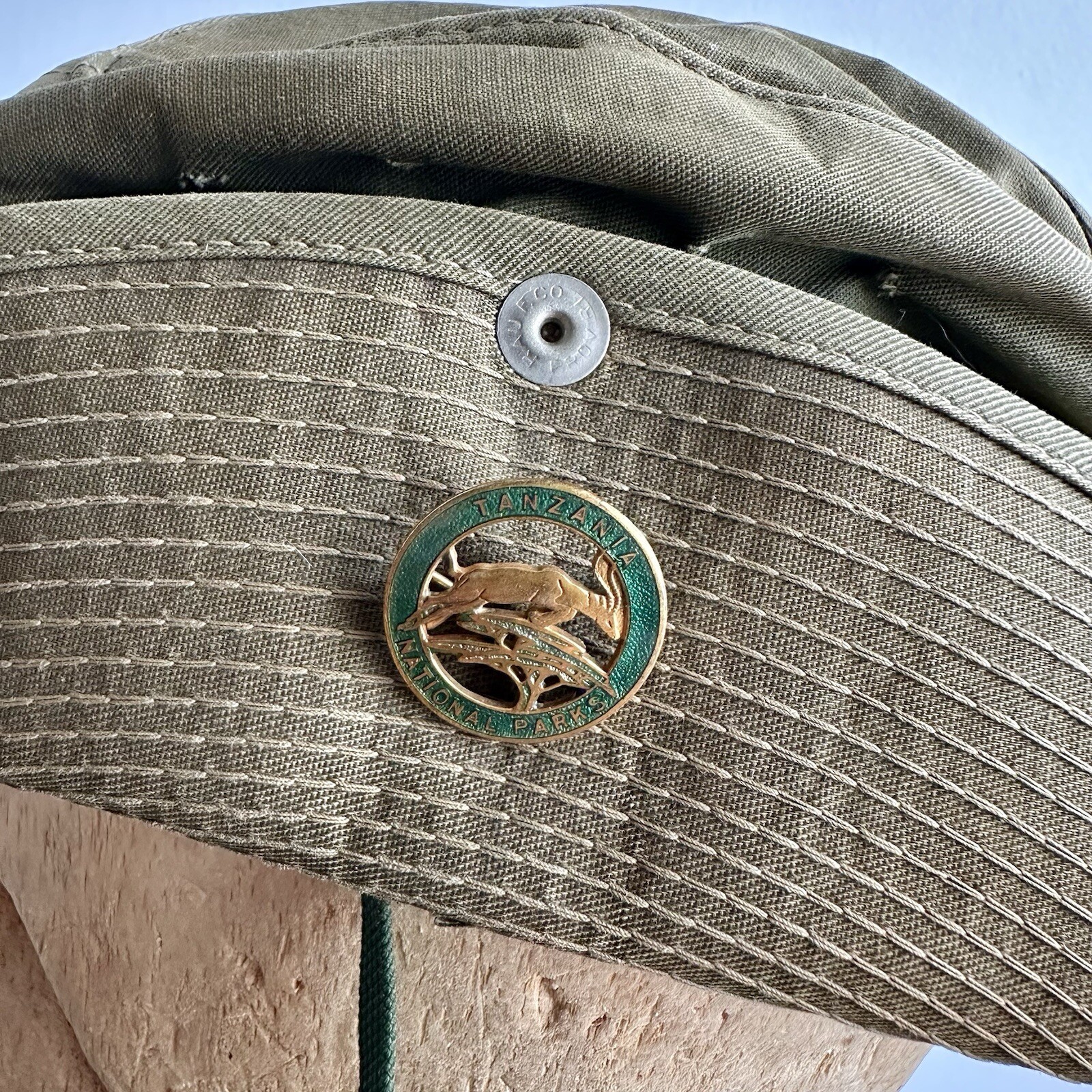 Vintage 60s 70s Tanzania National Park Slouch Hat w/ Pin