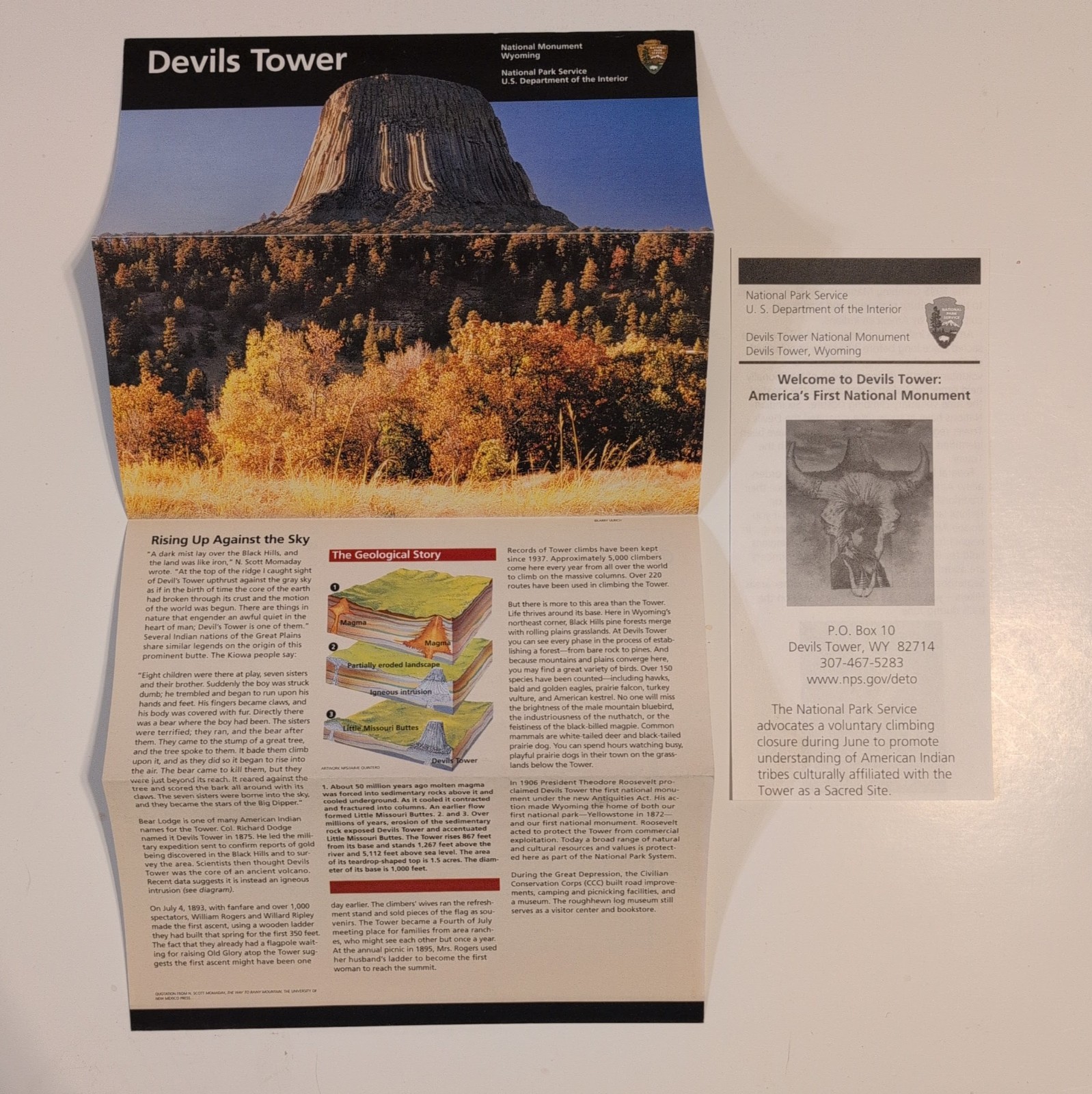 Devil’s Tower National Park Service NPS Unigrid + Pamphlet GPO 2007 Reprint 2007