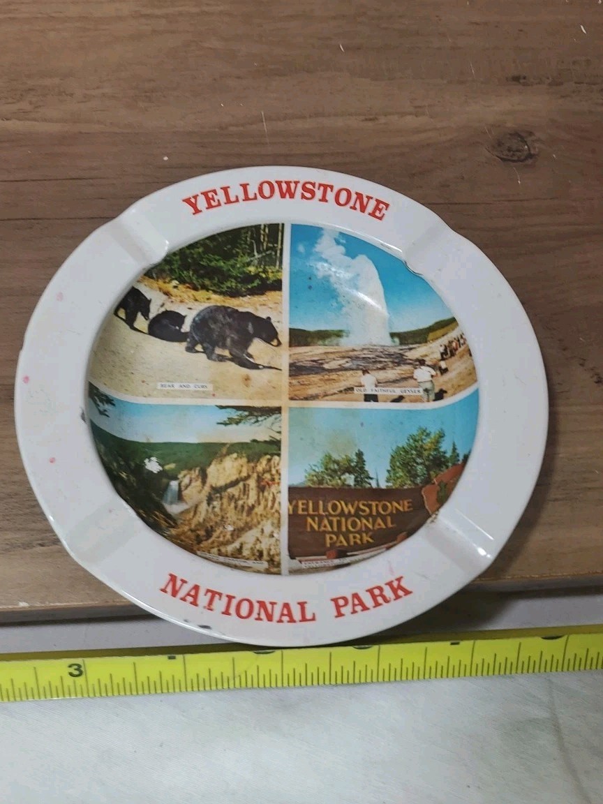Vintage 5 1/2” Metal Tin Yellowstone National Park Souvenir Ashtray Hong Kong