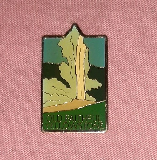 Vintage Old Faithful Geyser Yellowstone National Park Travel Souvenir Lapel Pin