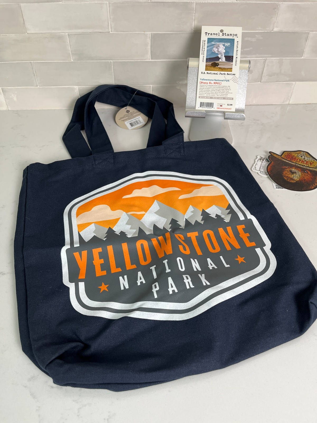 YELLOWSTONE NATIONAL PARK Canvas Tote Set 15x15x2 NWT+other MT novelties.