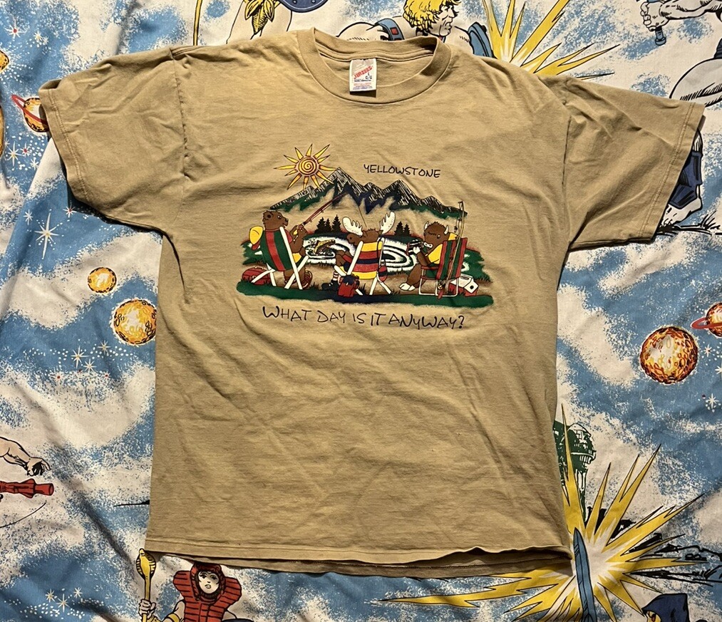 VTG Yellowstone Vintage T-shirt What Day Is It? Jerzees Size L Moose bear Park