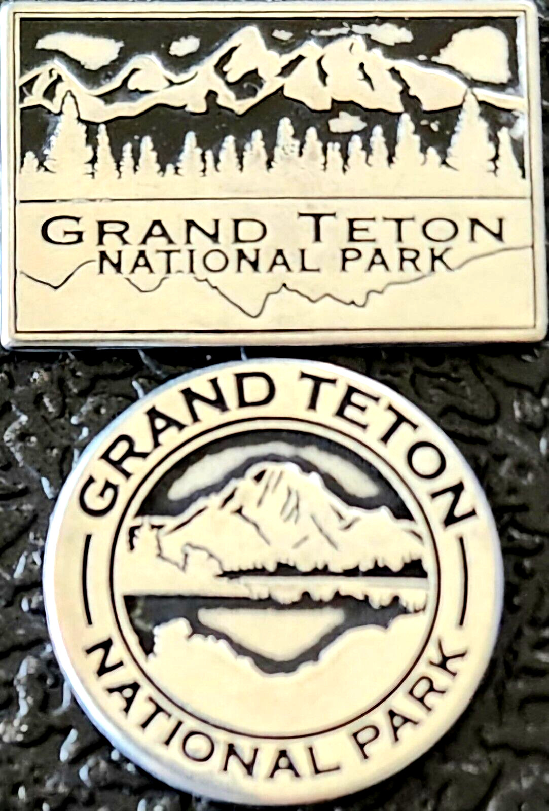GRAND TETON NATIONAL PARK – 2 TOKEN BEAR SET – WYOMING