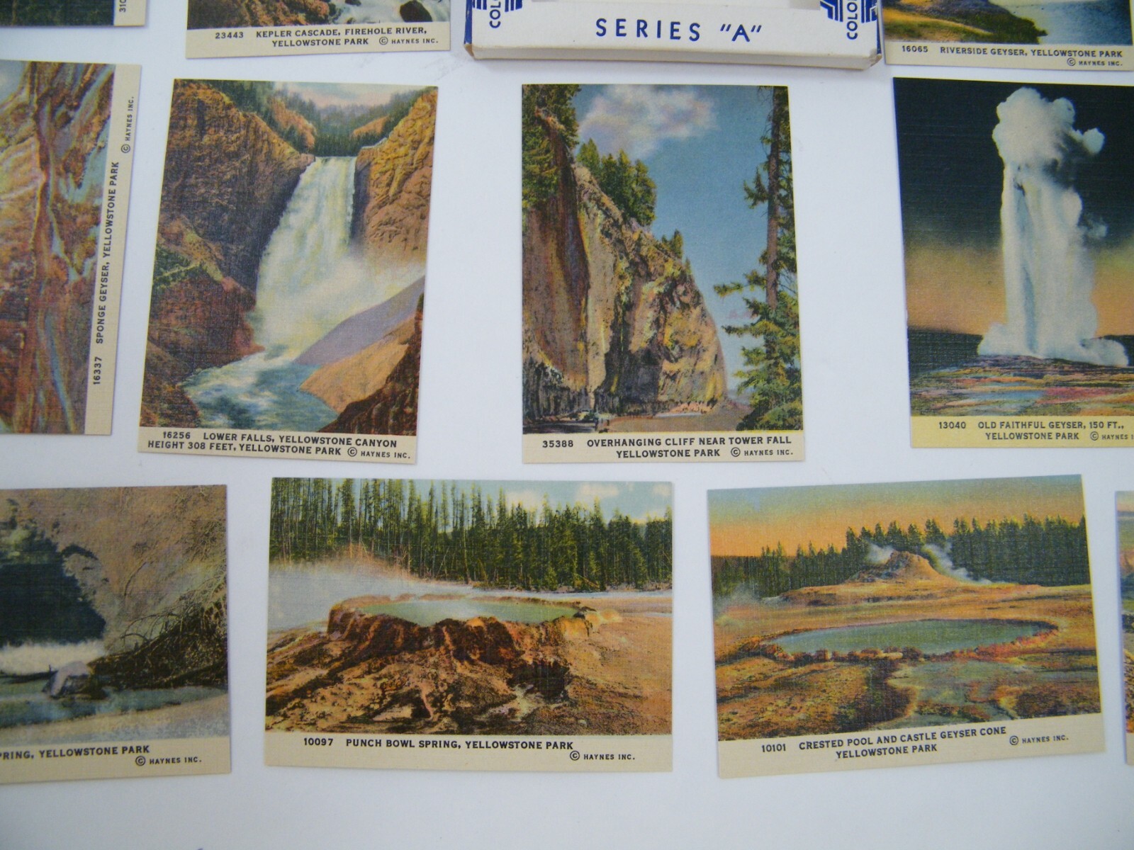 YELLOWSTONE NATIONAL PARK 20 MINIATURE POSTCARDS 3 1/2″ X 2 1/2″ BY HAYNES