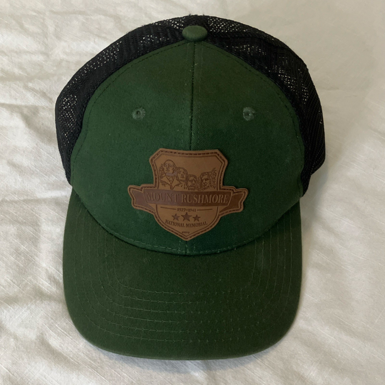Mount Rushmore National Memorial Green Mesh Trucker Hat National Parks Souvenir