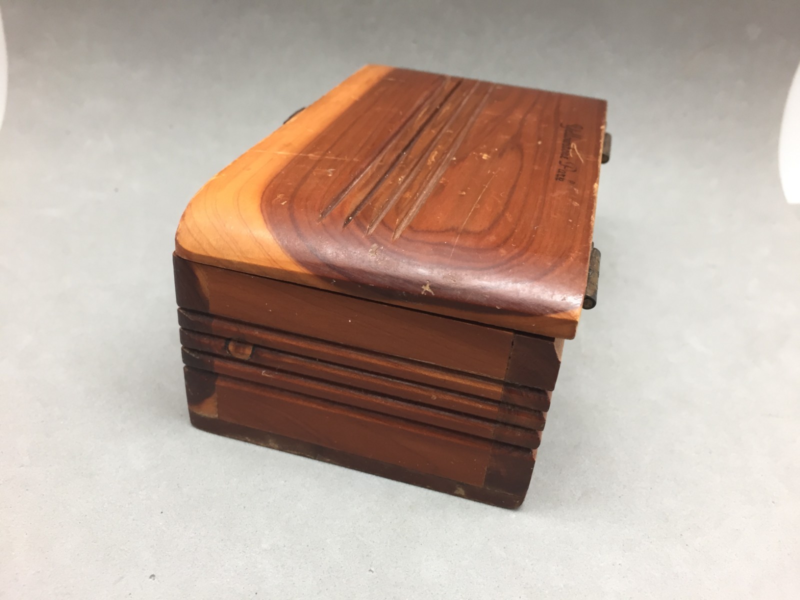 Souvenir Yellowstone National Park Trinket Box Cedar Wood Hinged Vintage 6″