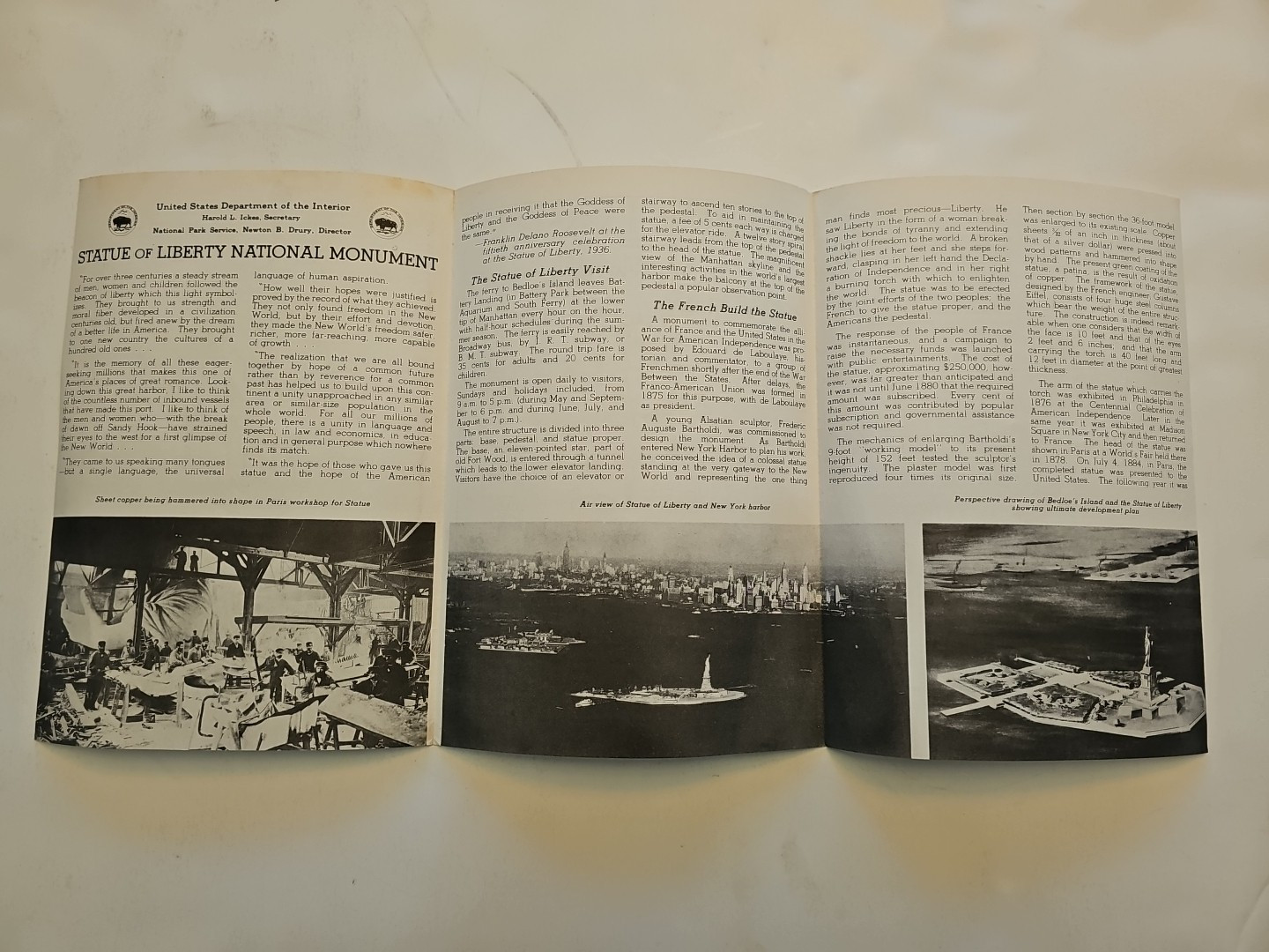 1941 STATUE OF LIBERTY NATIONAL MONUMENT BEDLOE’S ISLAND NEW YORK Guide and Map