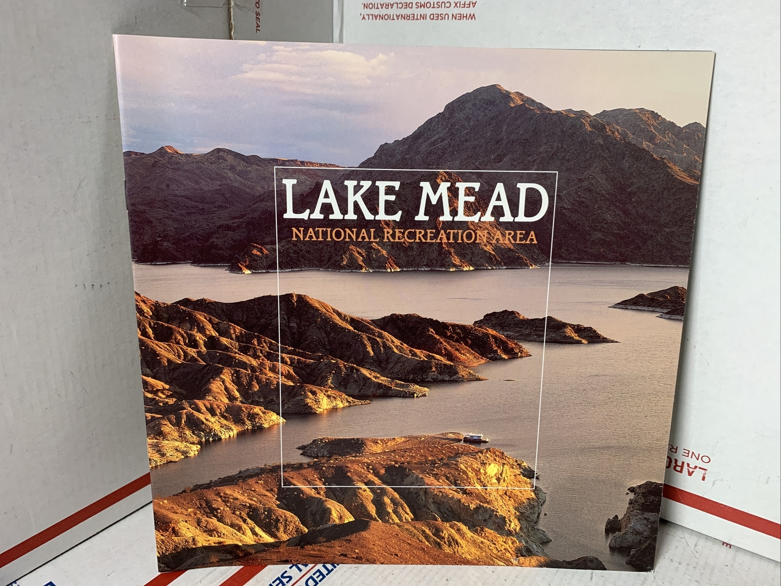 1997 Lake Mead National Rereation Area NRA Park NPS Souvenir Guide Book
