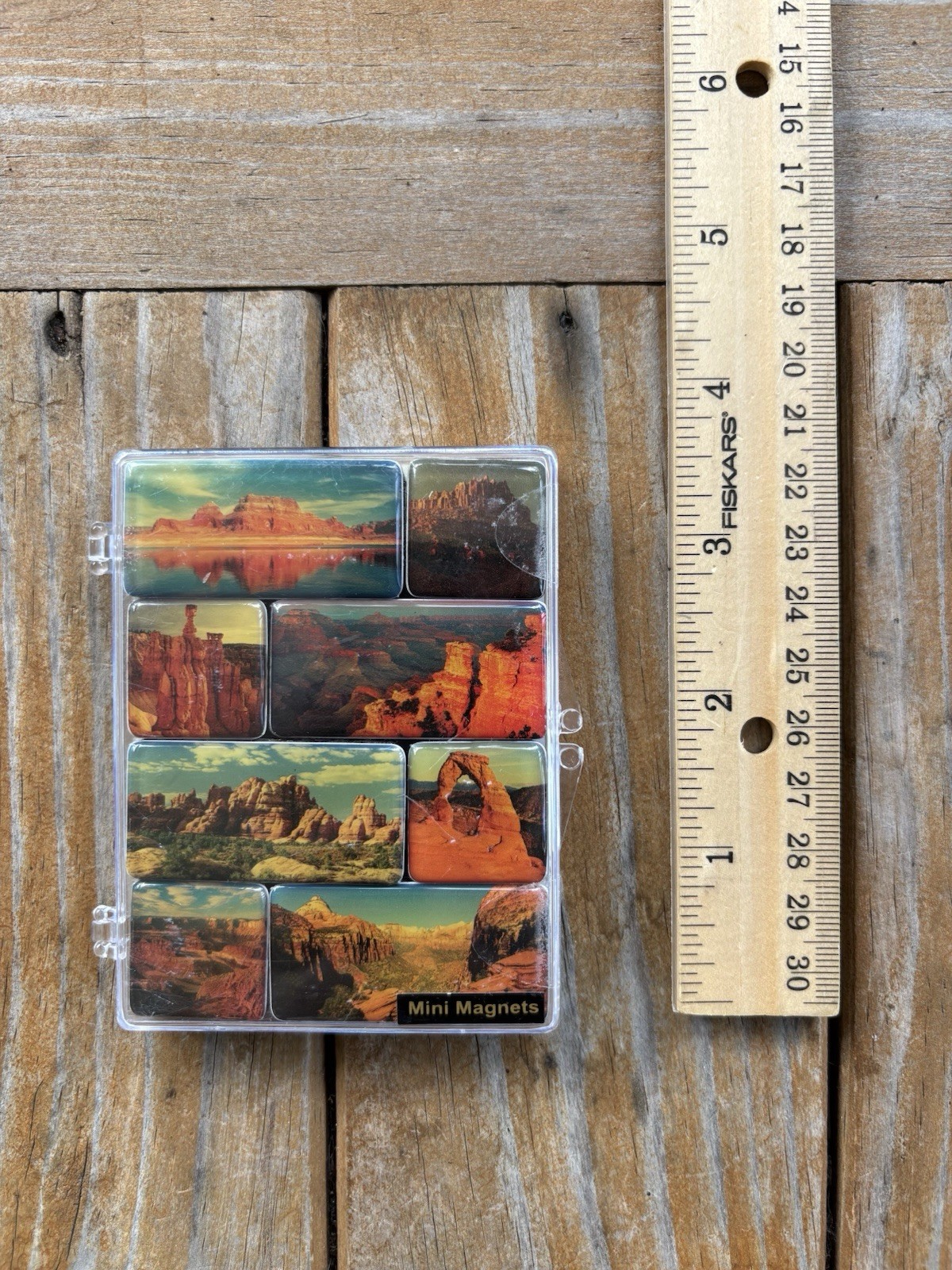Grand Circle Souvenir Mini Magnet Set Impact Photo New in Case