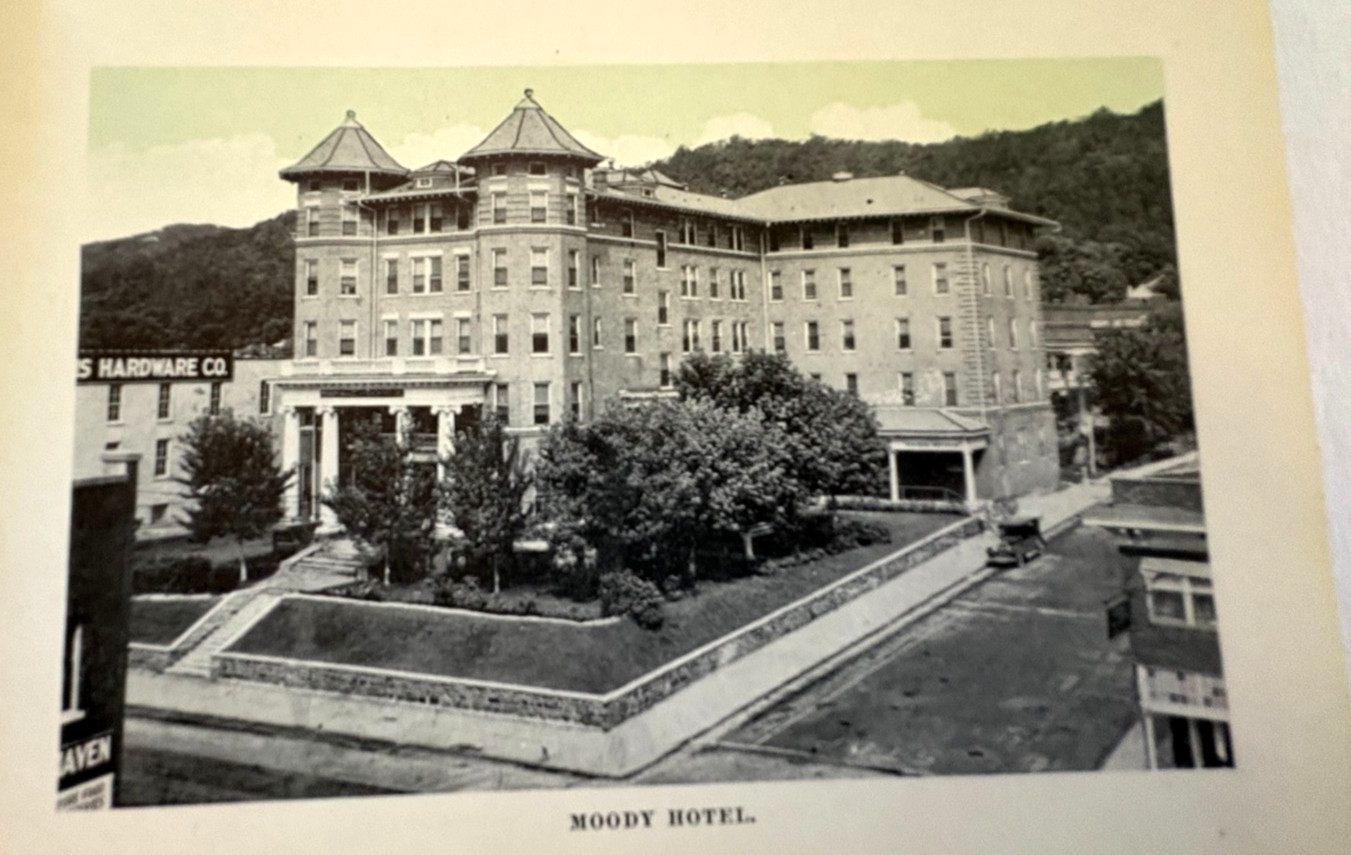 1930’s Booklet “Hot Springs National Park ” Arkansas – 42 pages of Pics & Info *
