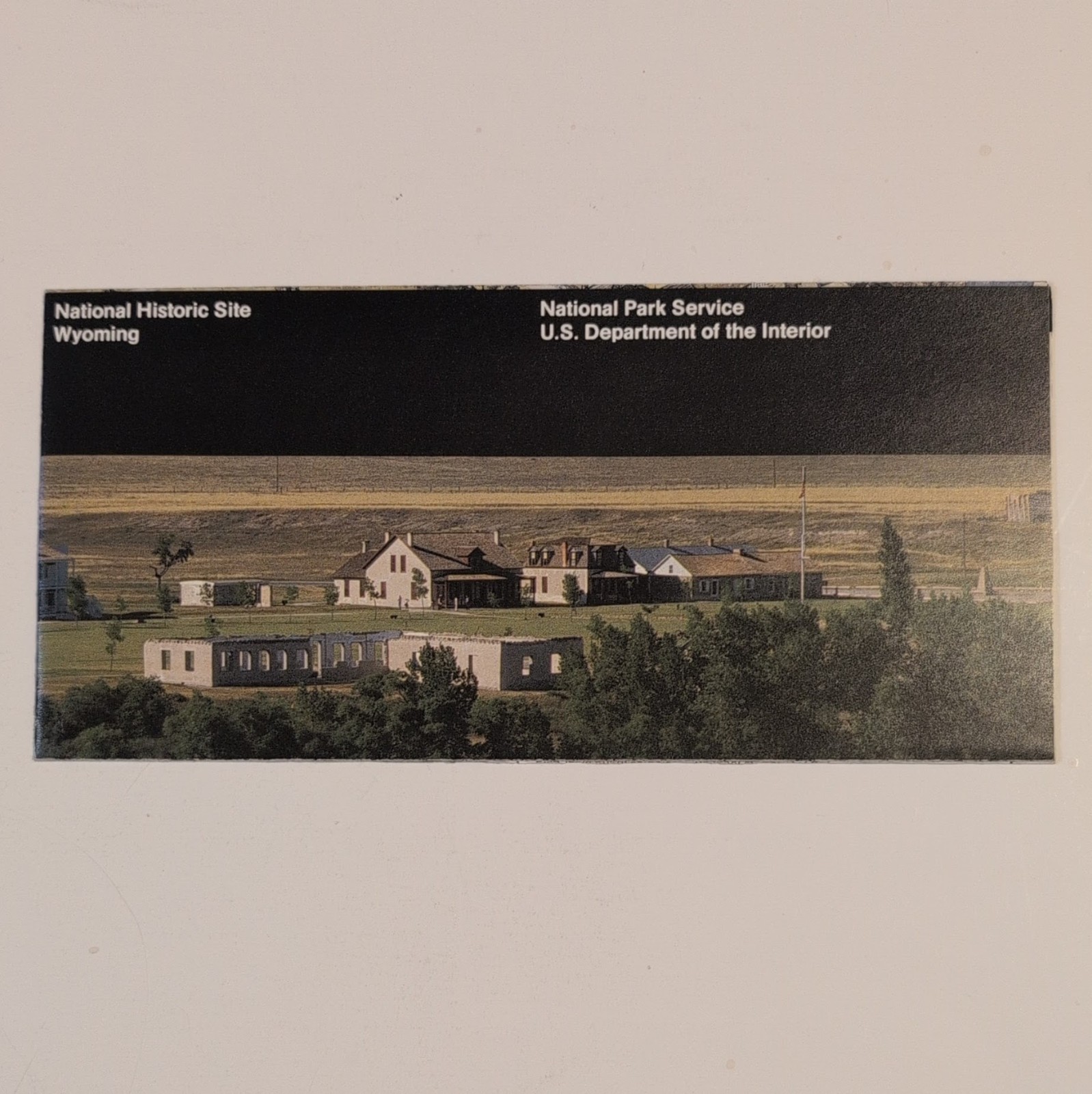 Fort Laramie Wyoming National Park Service NPS Unigrid GPO 2005 Reprint 1997