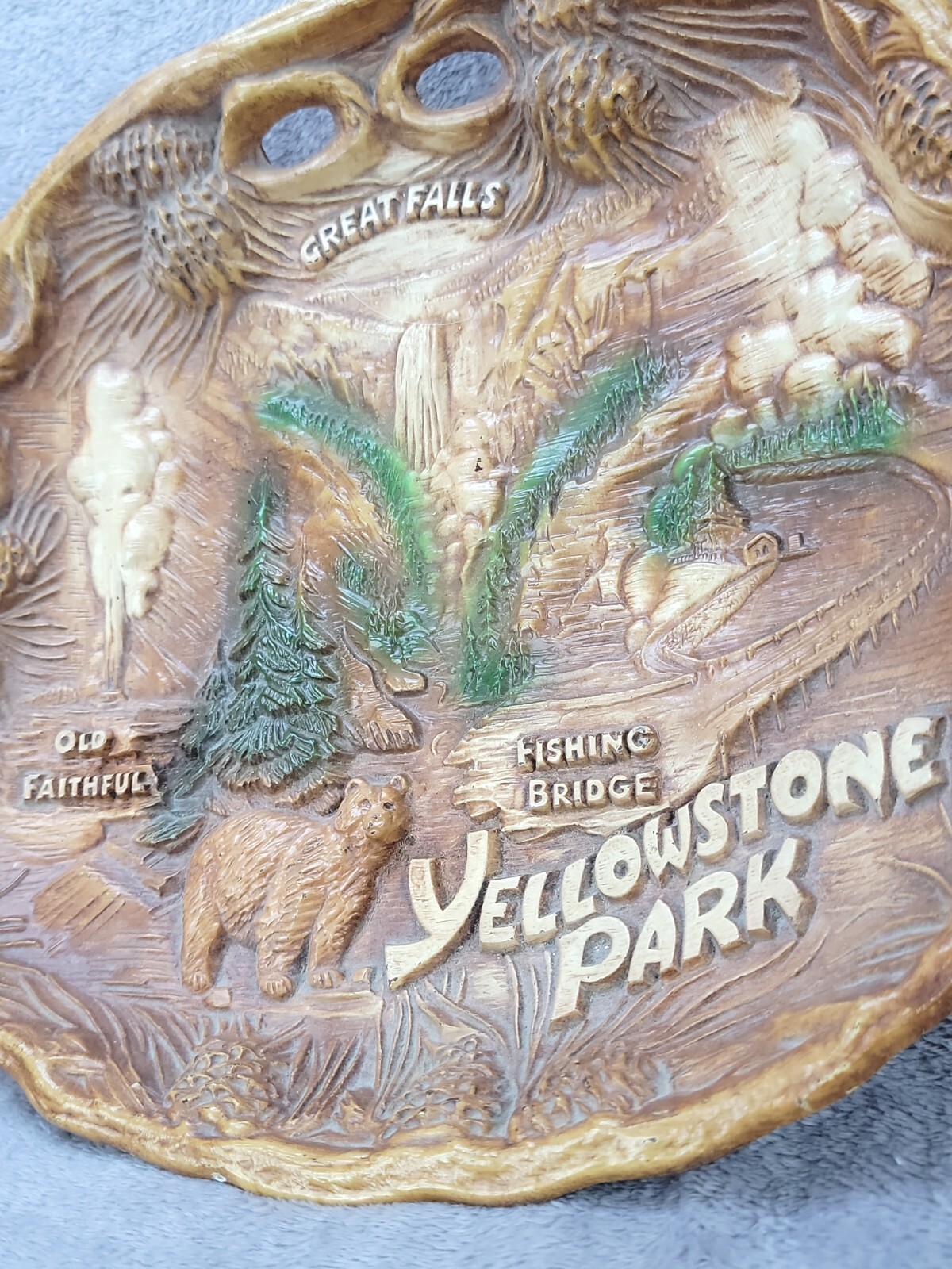 Vintage YELLOWSTONE National Park 3D Faux Wood Wall Hanging Souvenir Bowl TACO