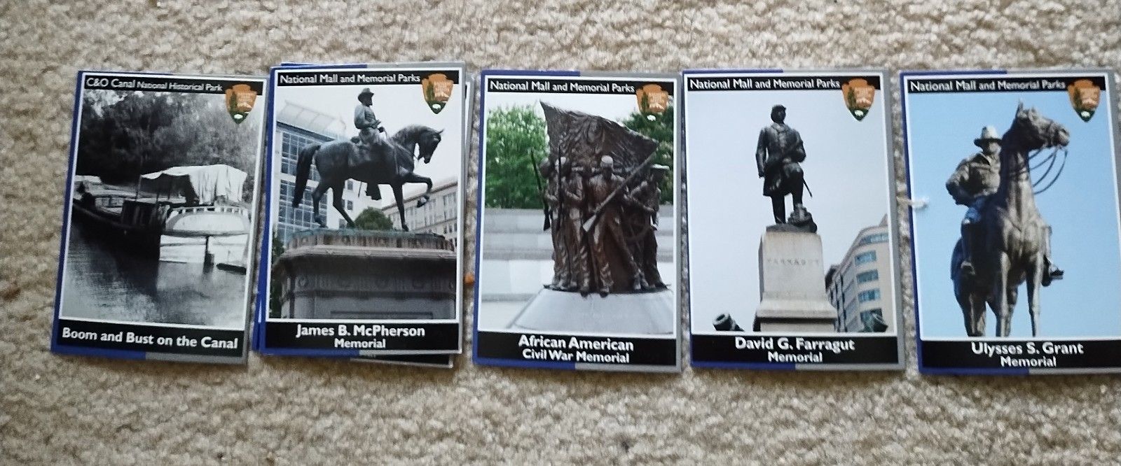 21 collector cards of US national parks and national monuments