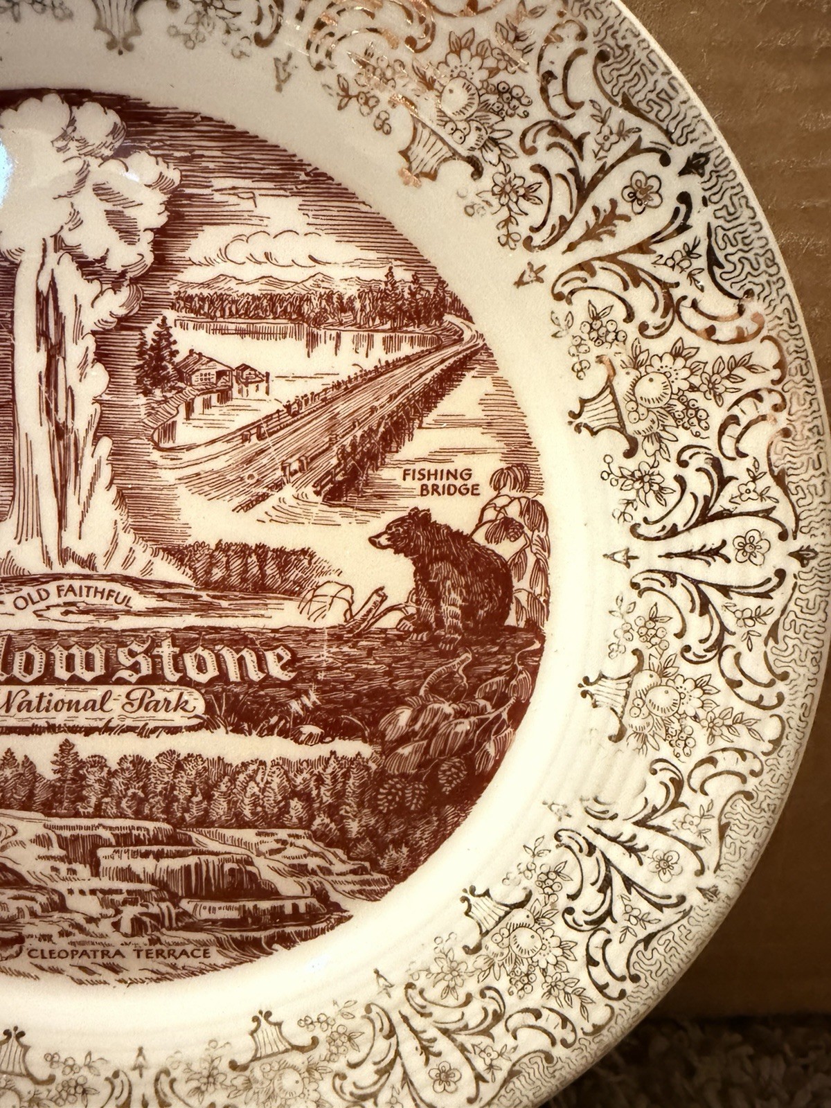 Yellowstone Collectible Decorative Plate, Yellowstone National Park