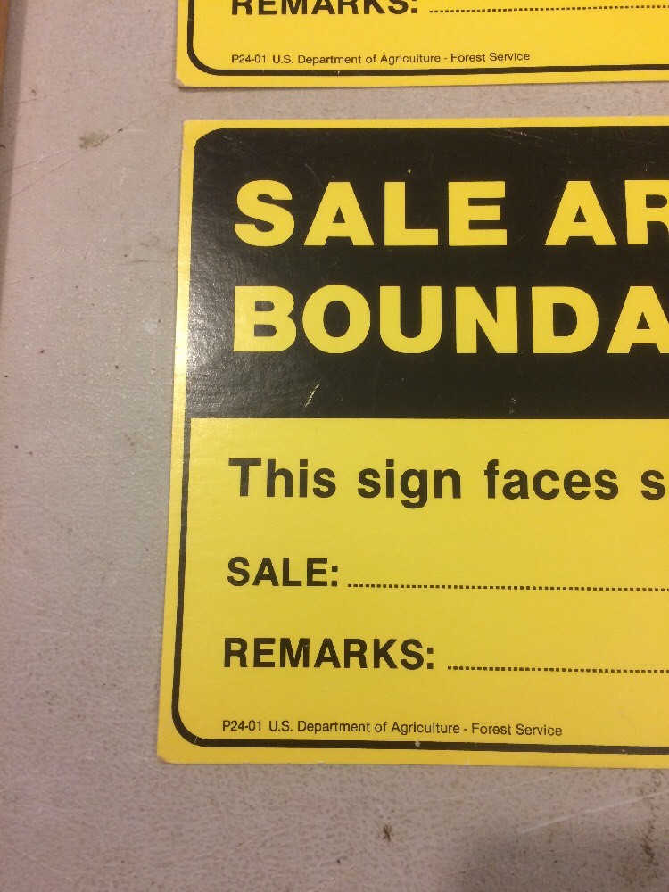 U. S. FOREST SERVICE SALE AREA BOUNDARY UNUSED PAIR CARDBOARD SIGNS