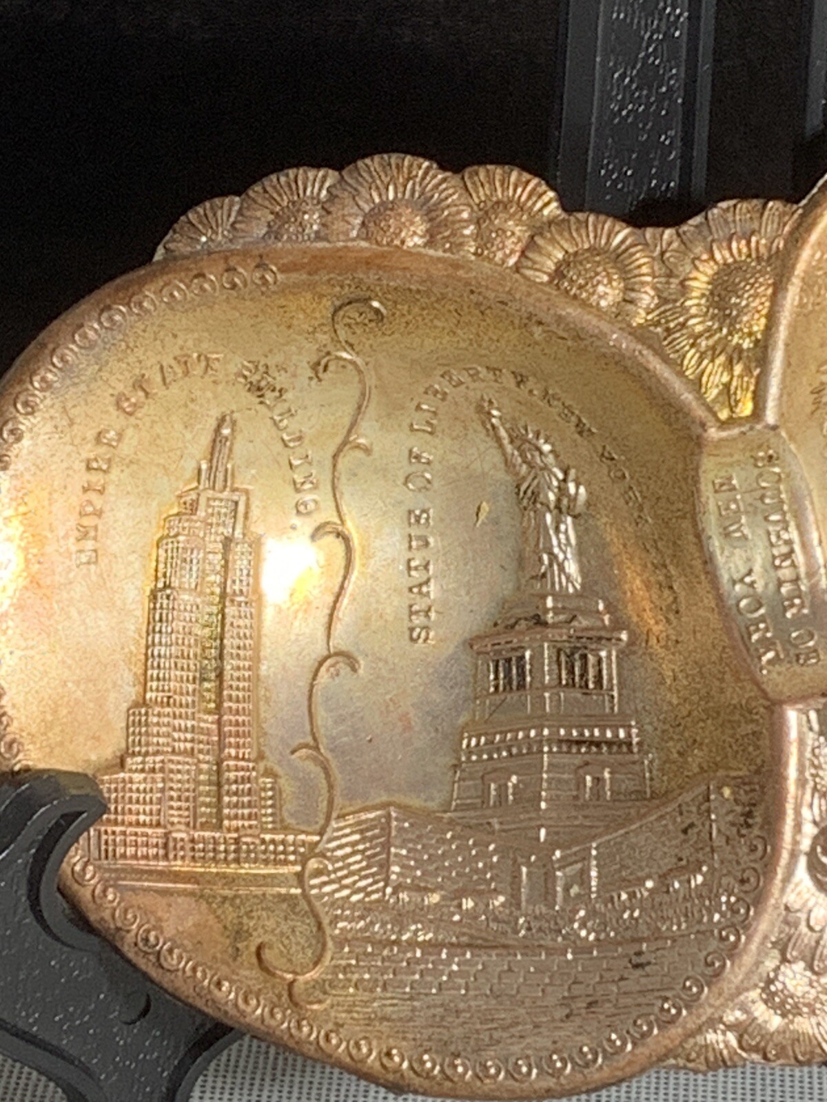 VINTAGE PRESSED METAL SOUVENIR TRAY, NEW YORK OCCUPIED JAPAN