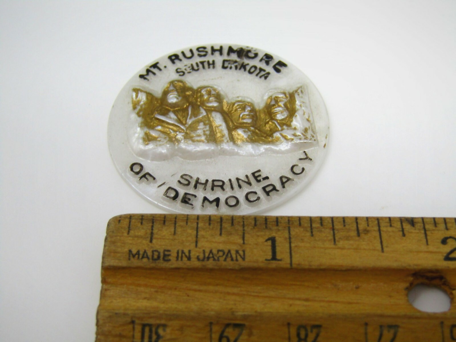 Vintage Mount Rushmore Souvenir Token Shrine of Democracy South Dakota Gold Gilt