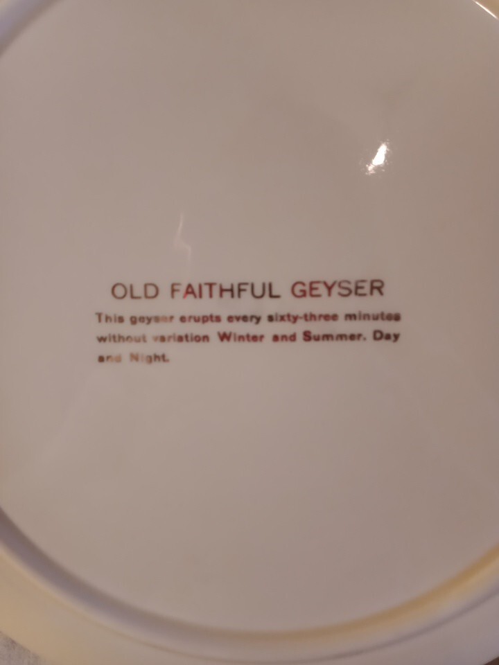 Vintage Old Faithful Geyser Yellowstone National Park Collector Plate