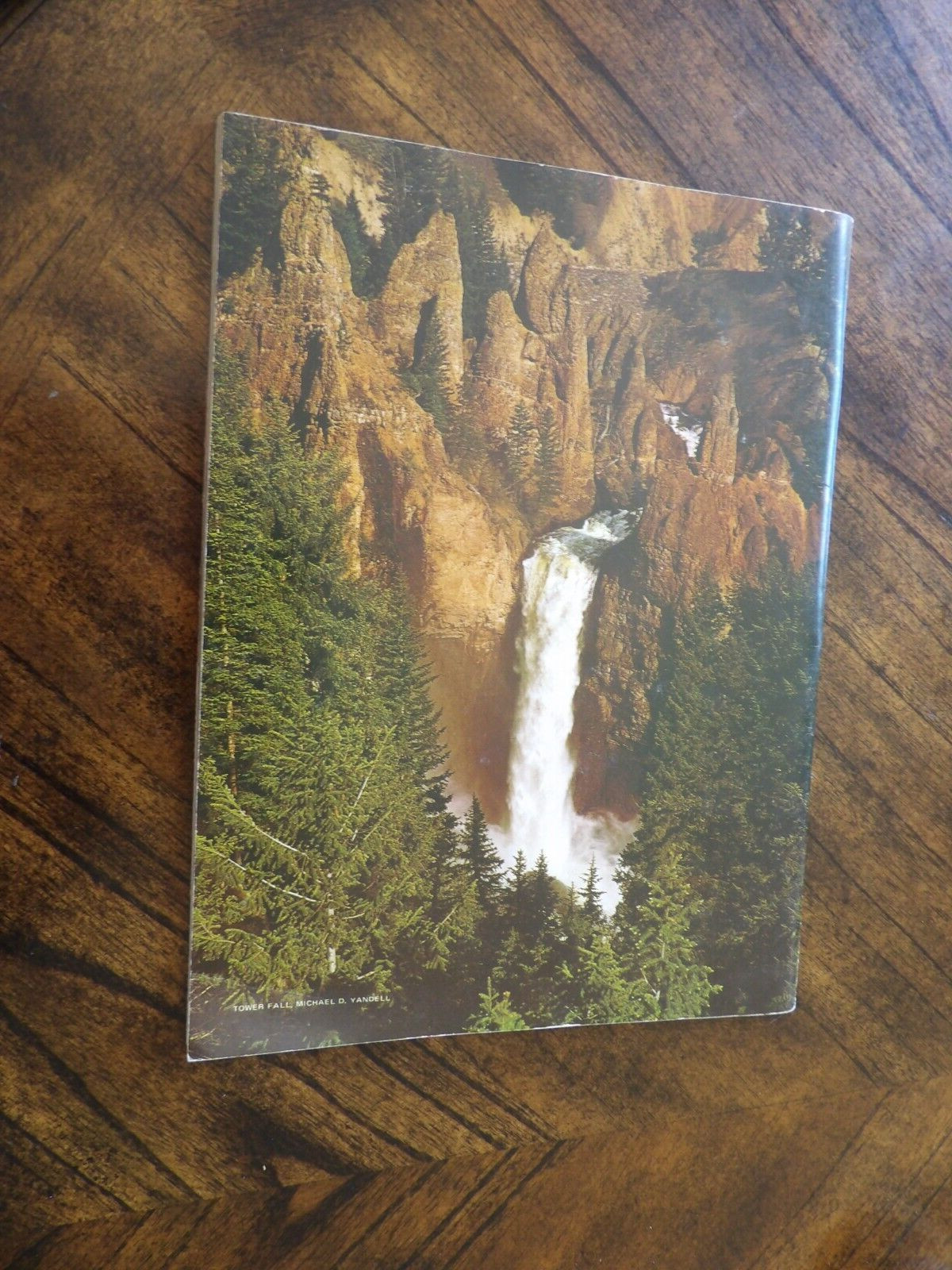 National Parkways YELLOWSTONE National Park Photos & Guide Vtg 1976 81 Pages