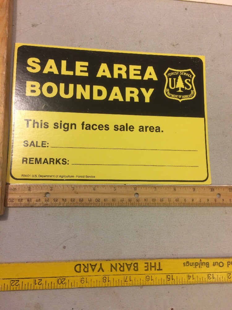 U. S. FOREST SERVICE SALE AREA BOUNDARY UNUSED PAIR CARDBOARD SIGNS