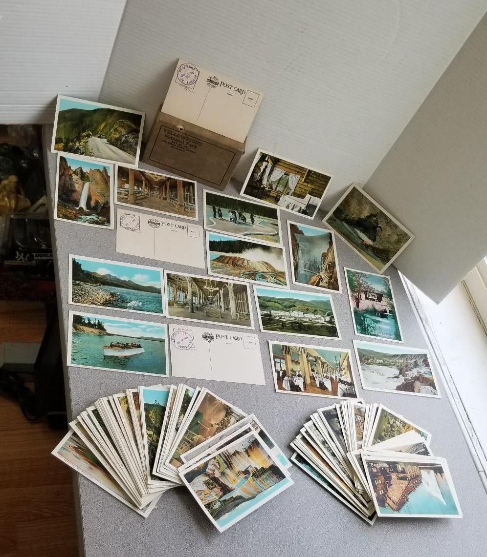 1927 Yellowstone National Park 88 Colored Post Cards In Souvenir Box UP3