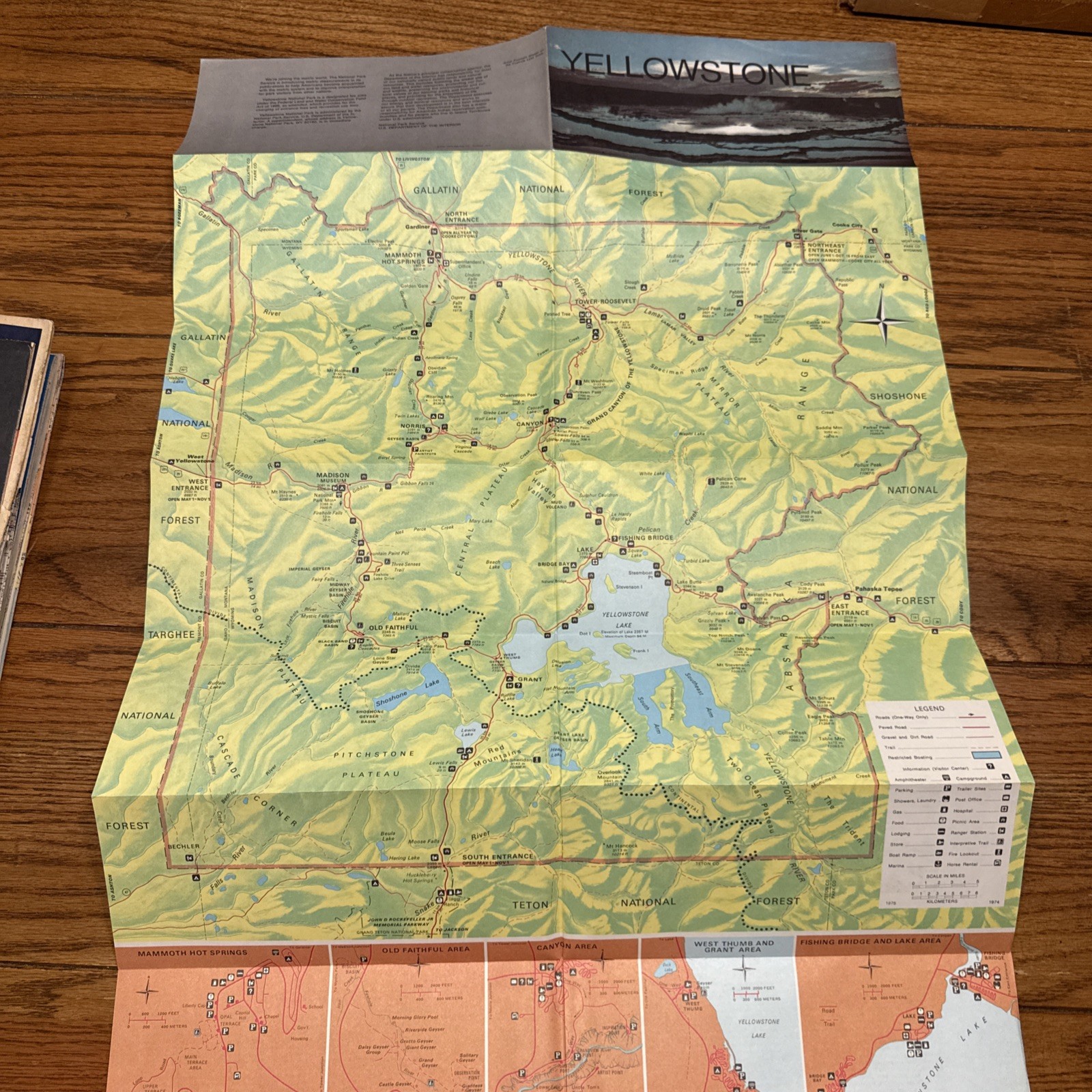 Vintage 1975 US Dep’t Interior Yellowstone National Park Color Map Guide Insets