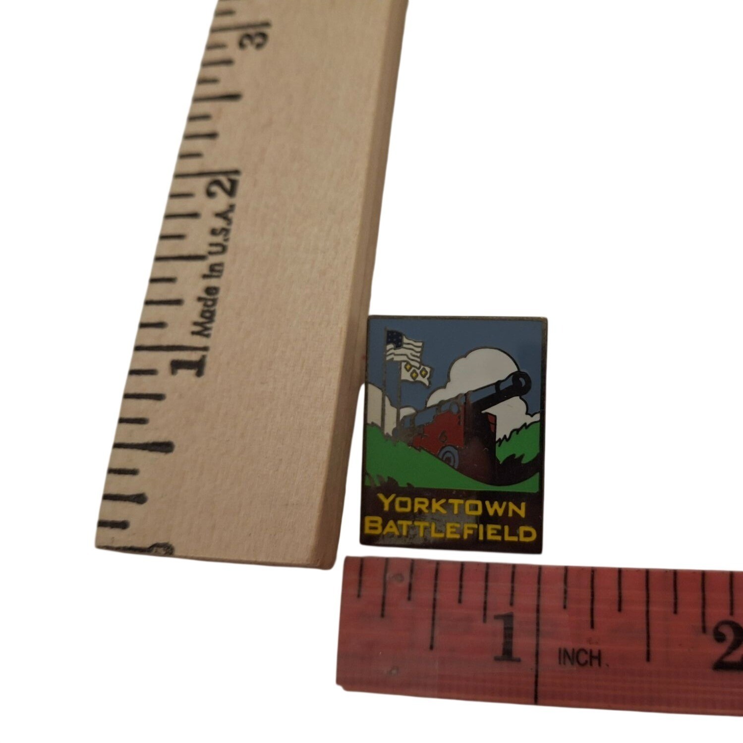 Yorktown Battlefield National Historical Park Enamel Lapel Pin Virginia Cannon