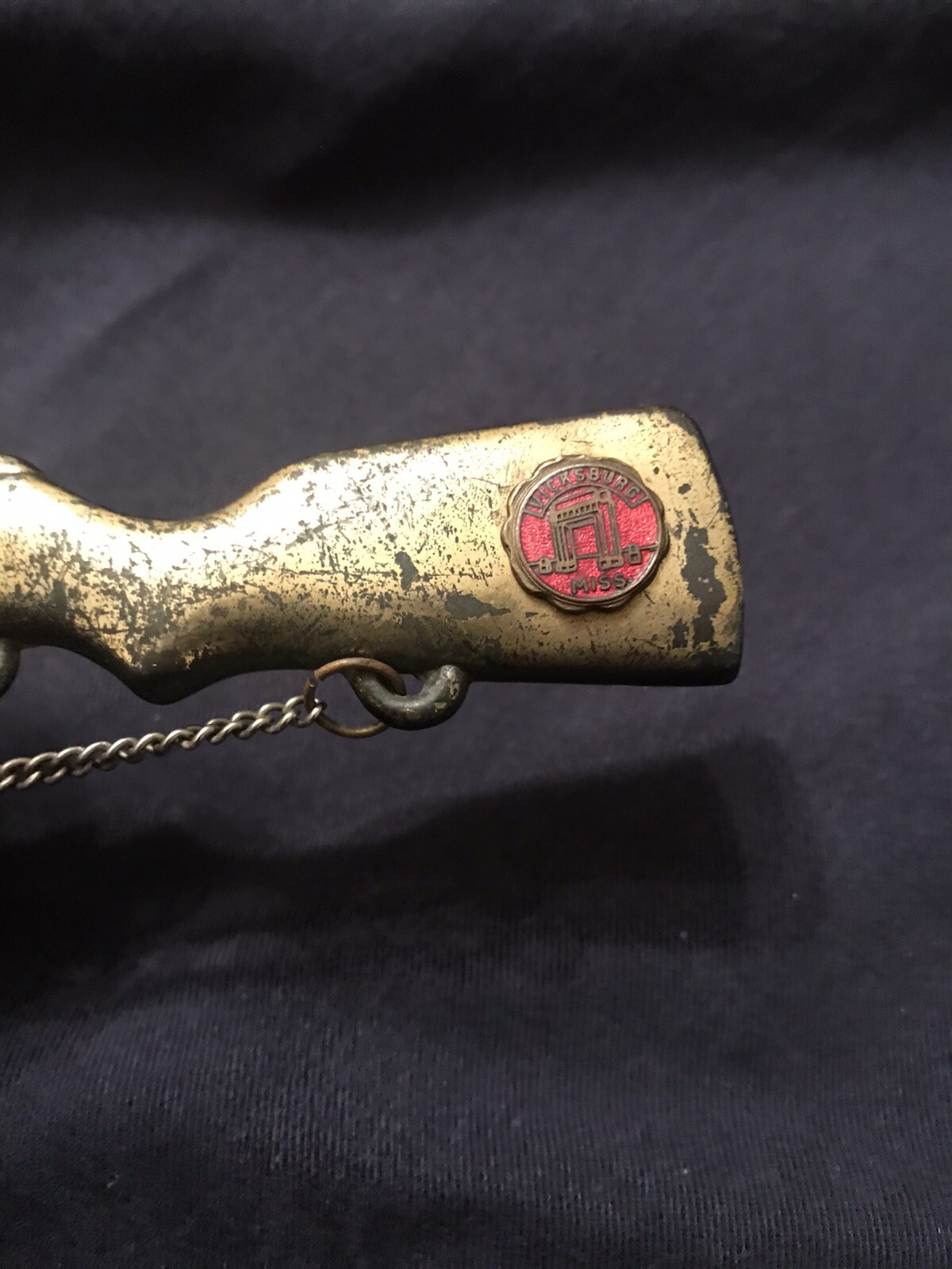 SCARCE VINTAGE ADVERTISING VICKSBURG MISS. PAPERWEIGHT SOUVENIR CIVIL WAR RIFLE