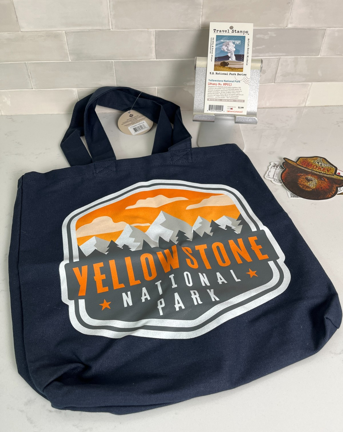 YELLOWSTONE NATIONAL PARK Canvas Tote Set 15x15x2 NWT+other MT novelties.
