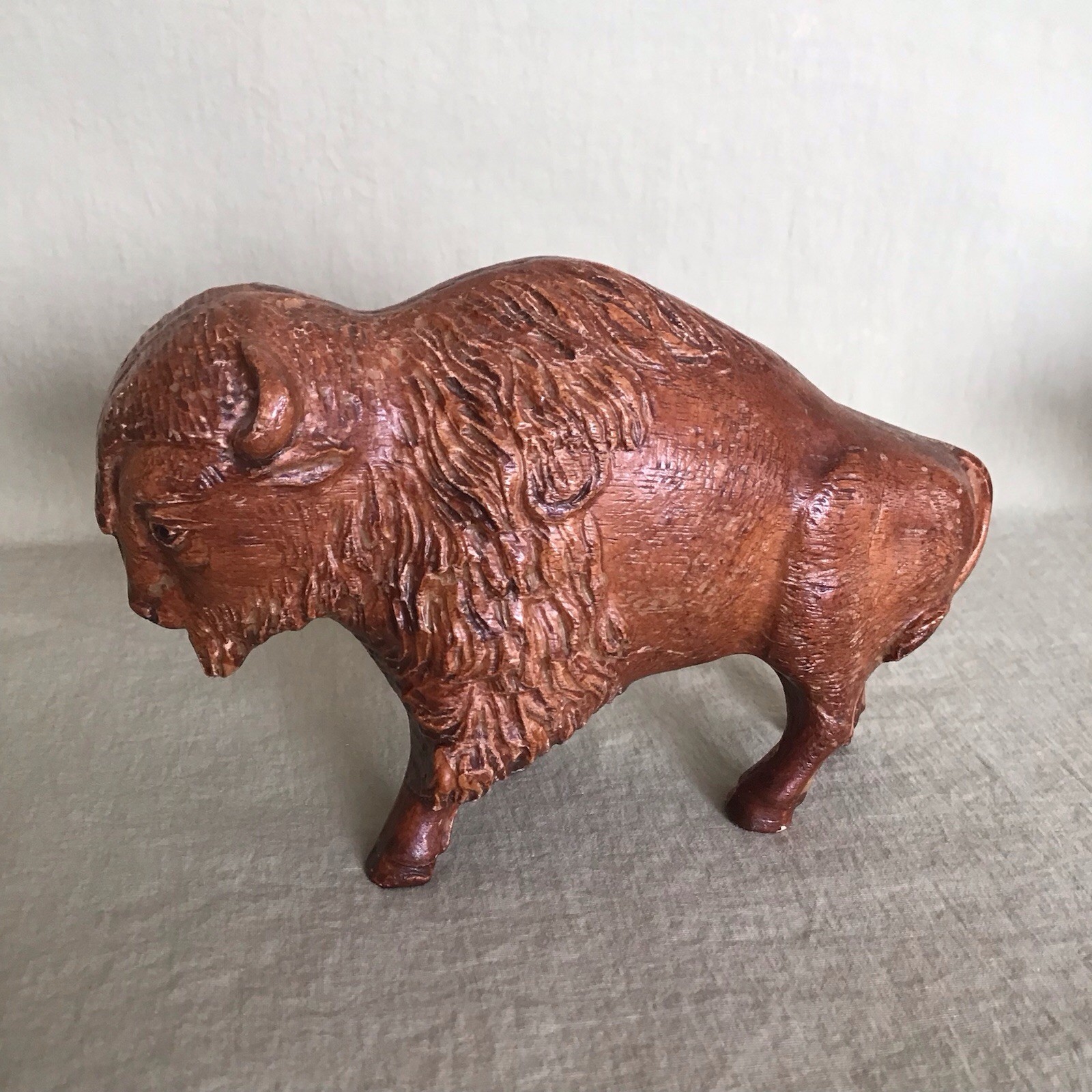 TWO VINTAGE 1950’s YELLOWSTONE NATL PARK RESIN FIGURES BUFFALO & GRIZZLY BEAR