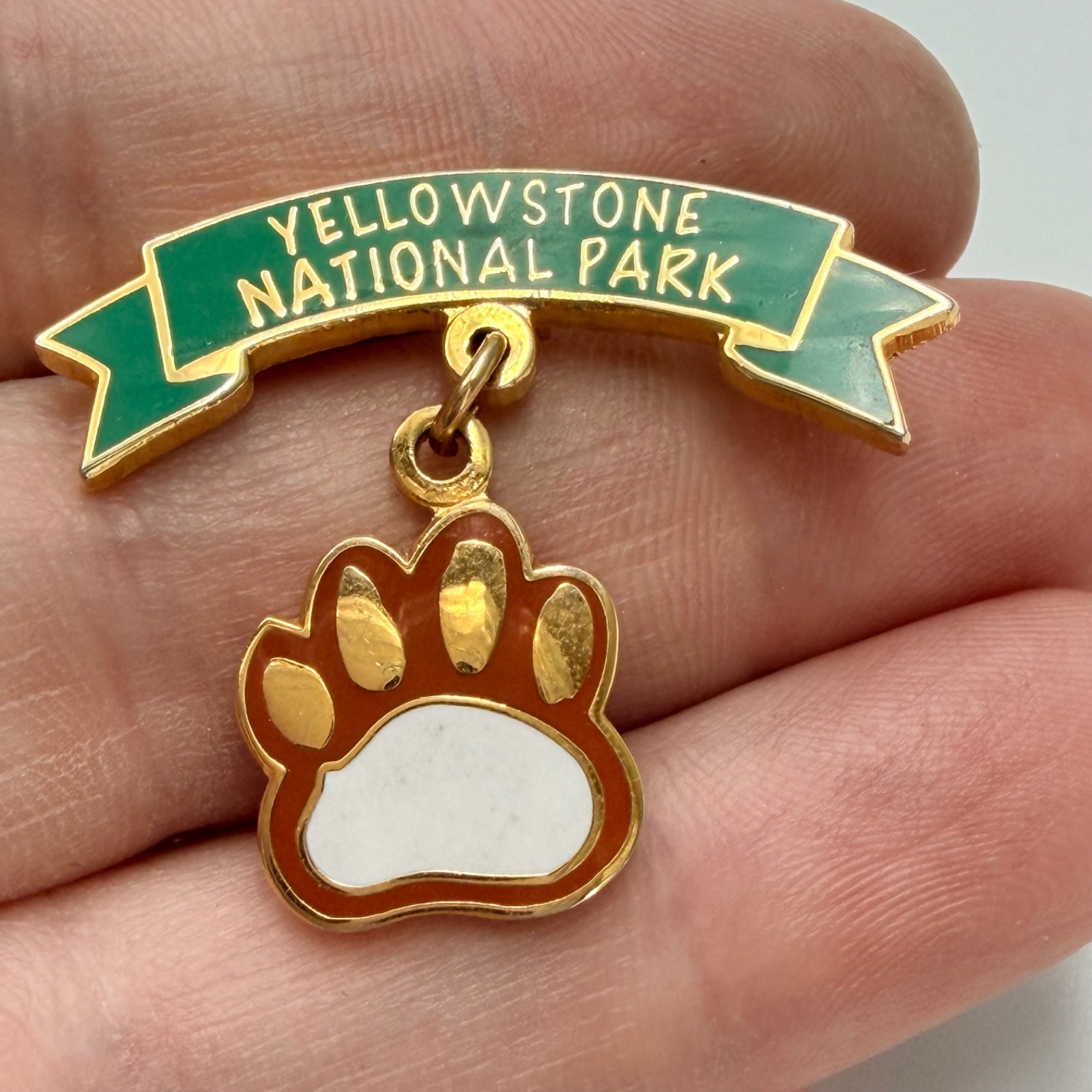 Yellowstone National Park Lapel Pin Bear Paw Dangle Green Ribbon Vintage