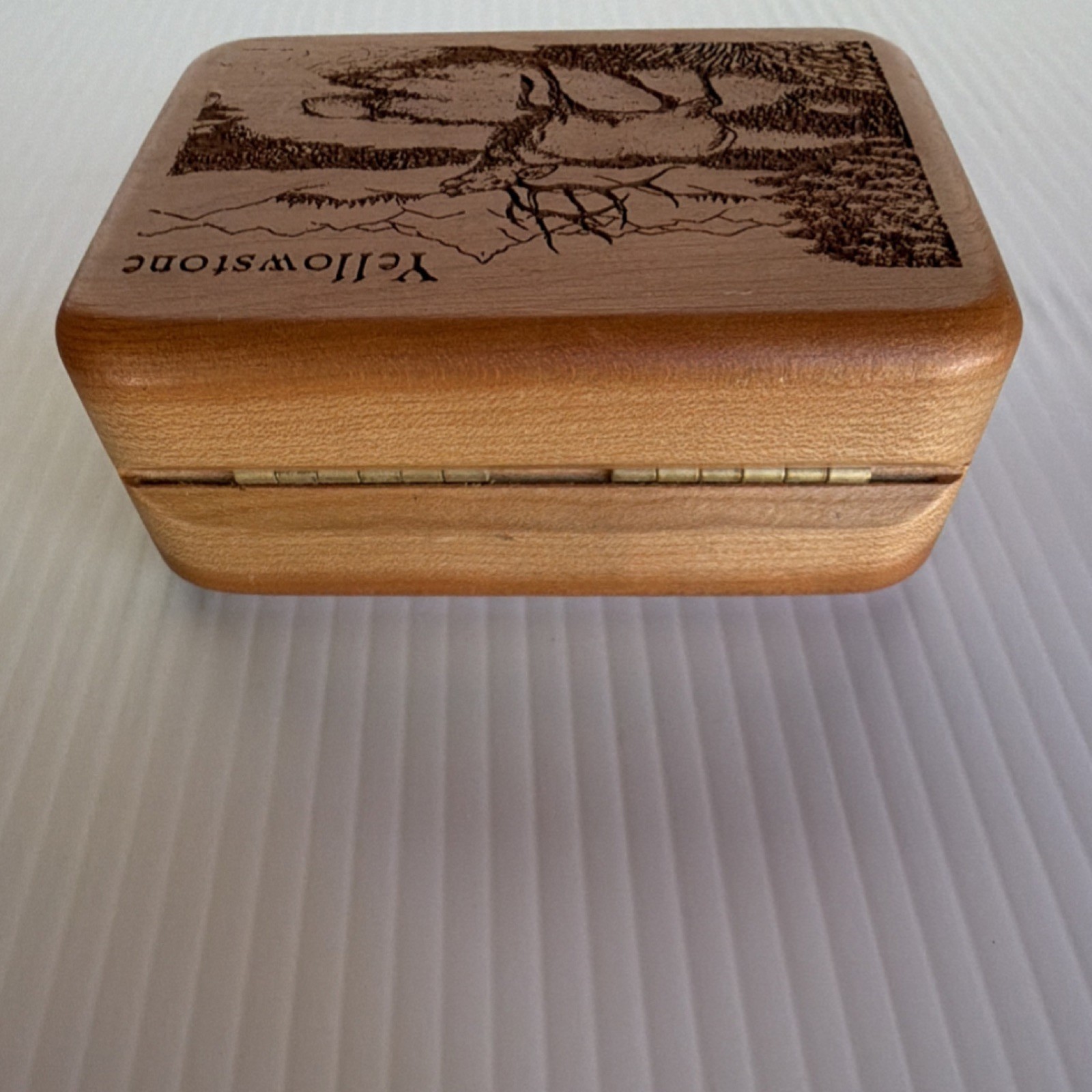 Hand carved Yellowstone Wooden Keepsake Box Elk Scene National Parks 4x3x2″