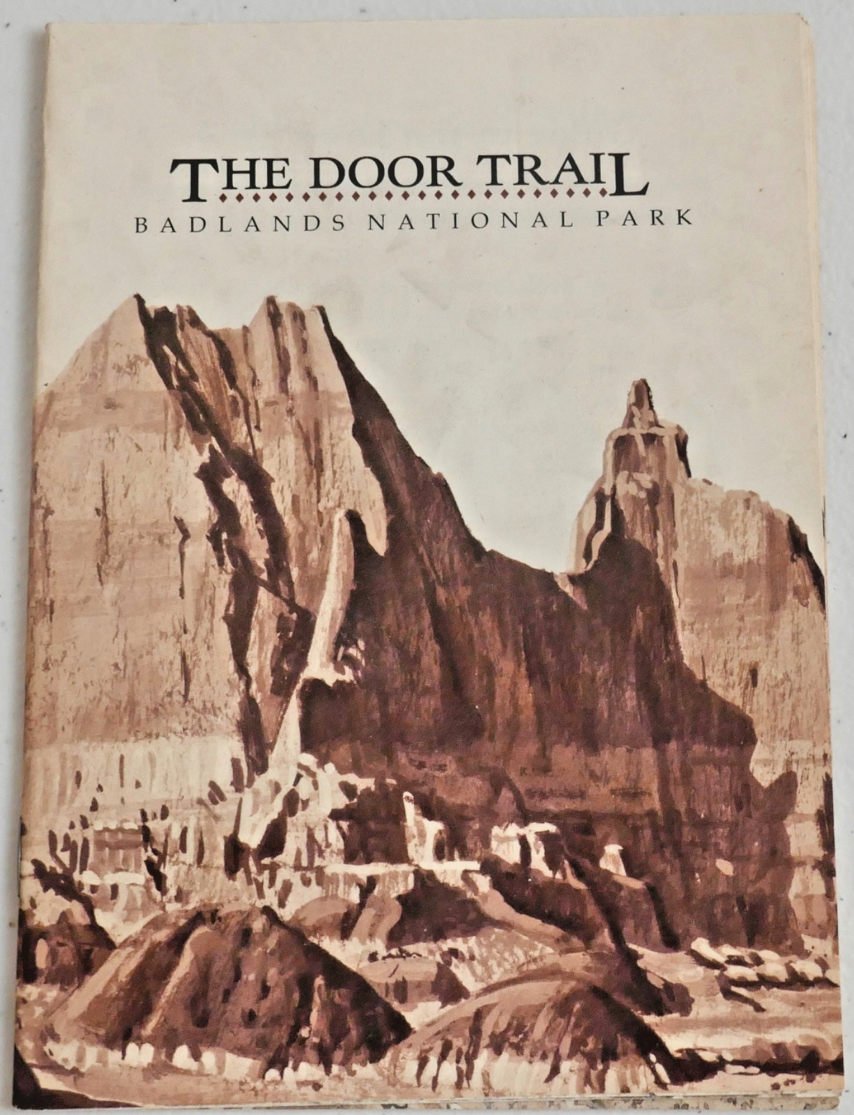 Vintage 1986 Guide to THE DOOR TRAIL – BADLANDS NATIONAL PARK – SOUTH DAKOTA