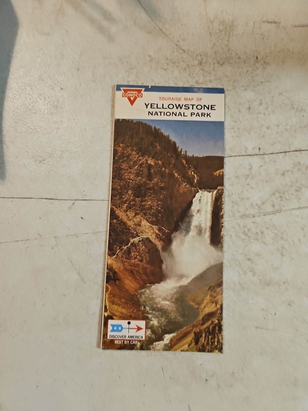 1968 Touraide Map of Yellowstone National Park Conoco Road Map
