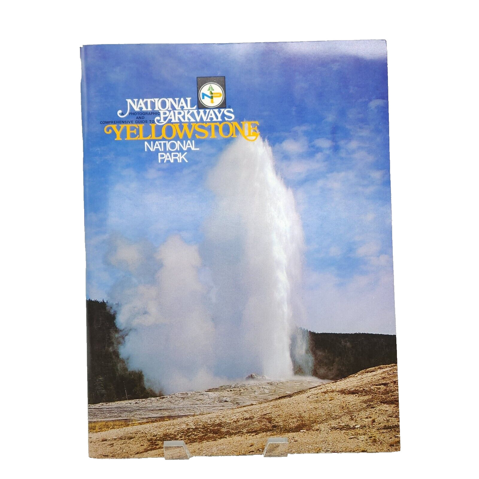 National Parkways Yellowstone National Park Souvenir Guide Book 1976 Post Cards