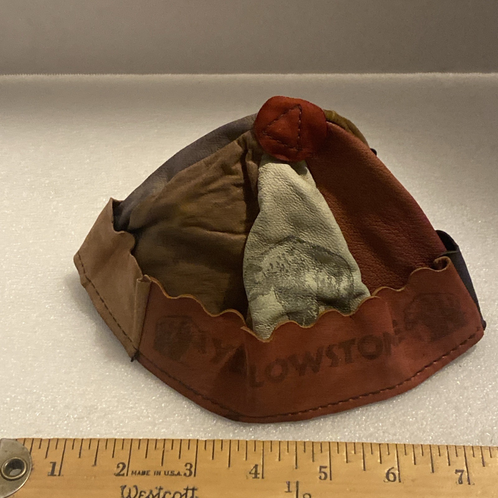 VINTAGE LEATHER YELLOWSTONE PARK CHILD’S BEANIE CAP HAT SOUVENIR