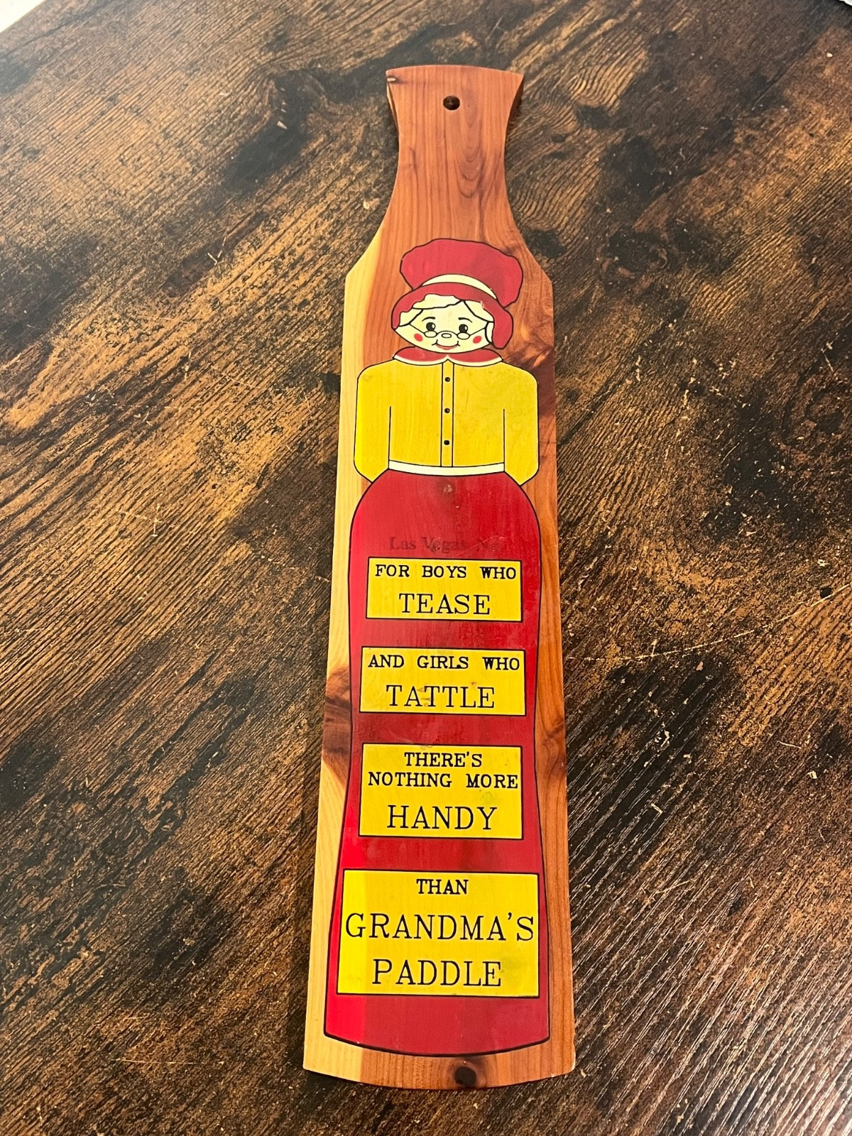 Vtg Yellowstone Park GRANDMA PADDLE Cedar Funny Wall Art Gag gift Souvenir 15×3