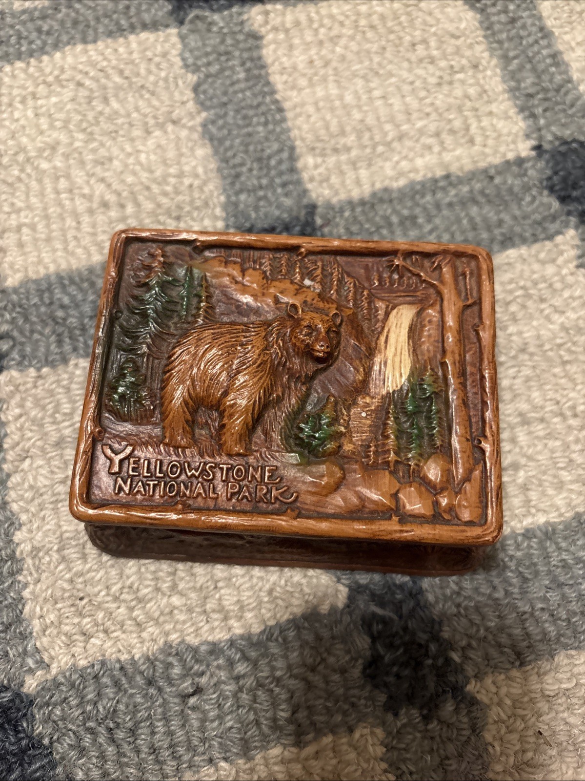 Vintage Syroco Yellowstone National Park Souvenir Cigarette Box Grizzly Bear
