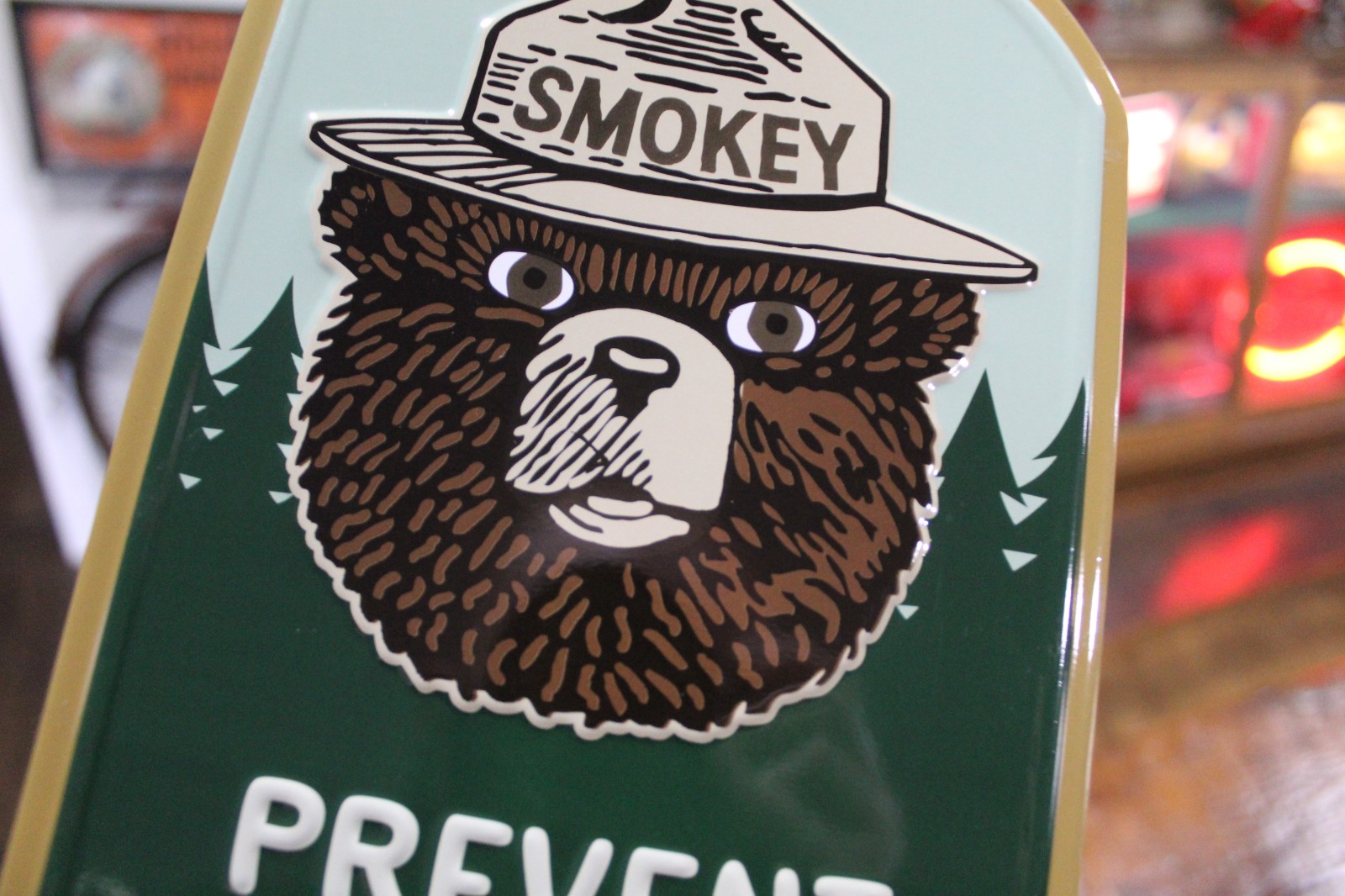 RARE US FOREST SMOKEY BEAR PREVENT FIRES EMBOSSED PAINTED METAL THERMOMETER SIGN