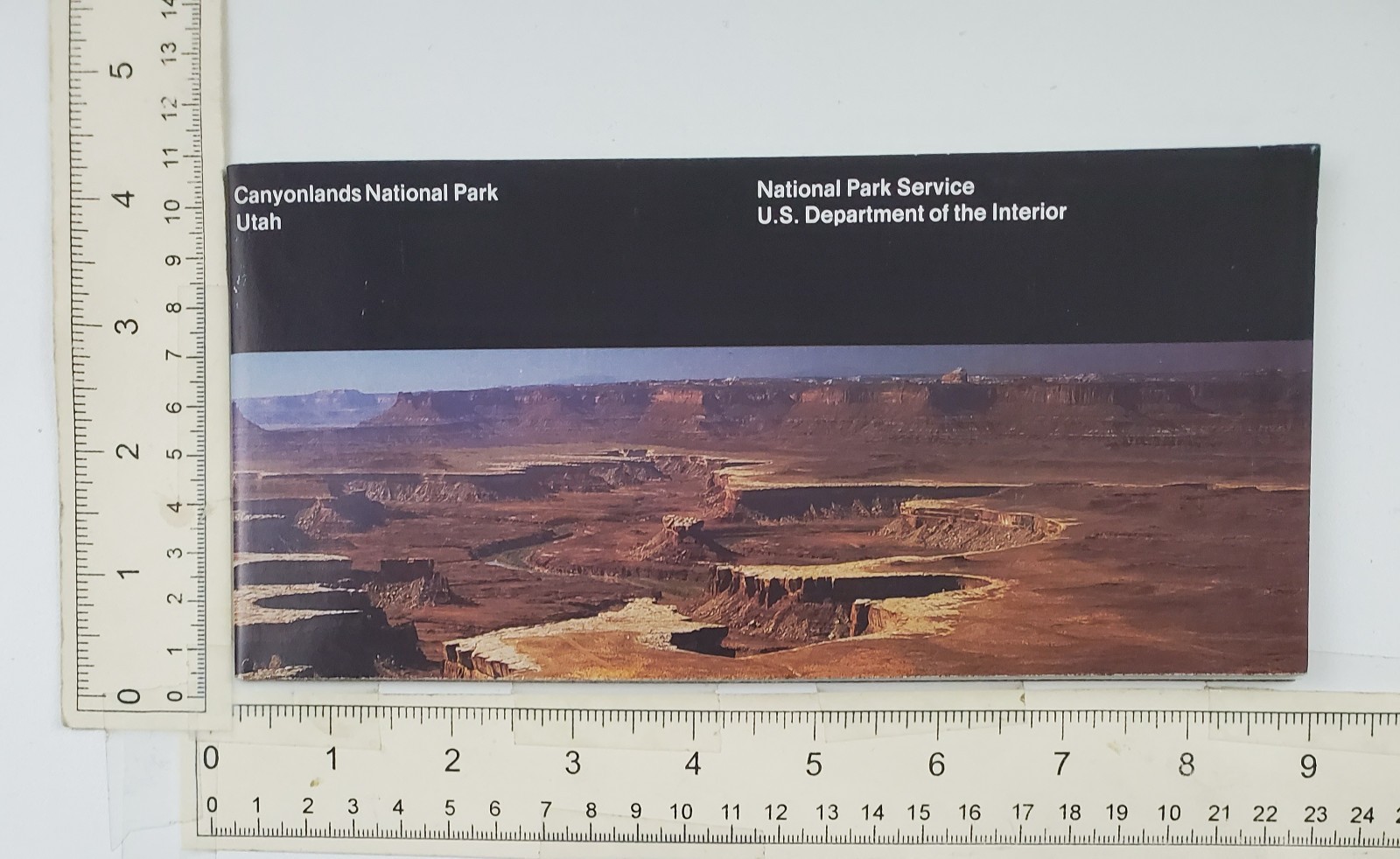 2001 Utah UT Canyonlands National Park Service NPS Vintage Map Guide Brochure