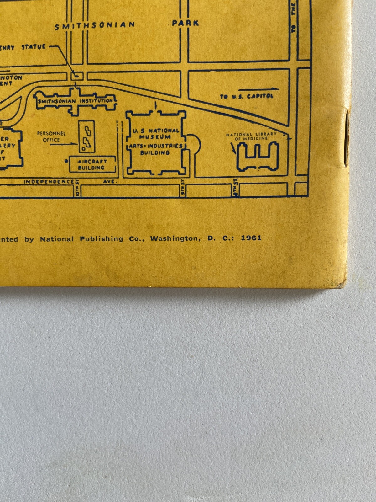 1961 SMITHSONIAN INSTITUTION GUIDE 87 pg maps national air museum Freer GALLERY