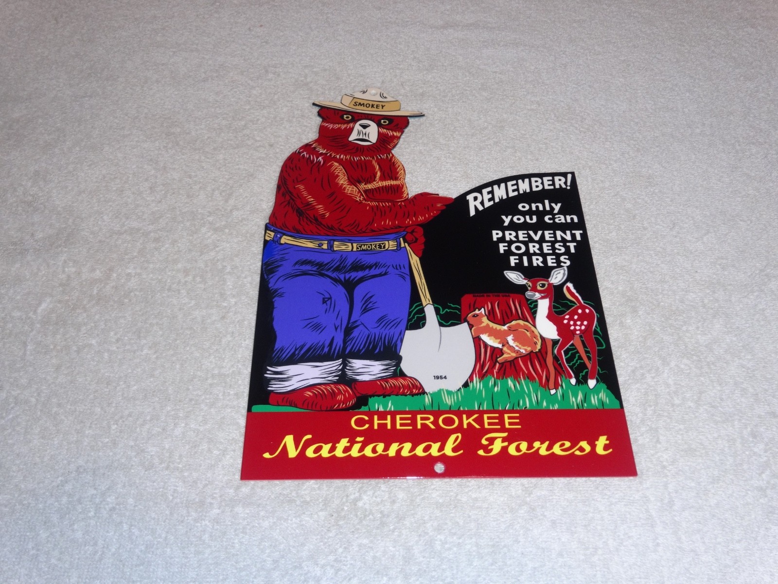 VINTAGE UNITED STATES FOREST FIRE PREVENTION SMOKEY THE BEAR 12″ METAL GAS SIGN!