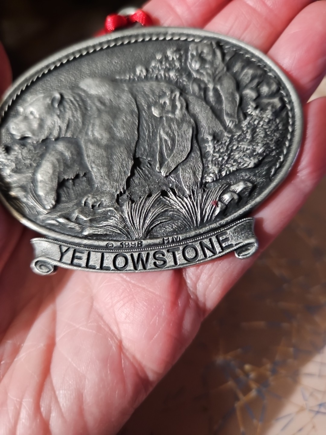 Yellowstone Natl Park Pewter Ornaments – BISON /BEAR/MOOSE Doublesided