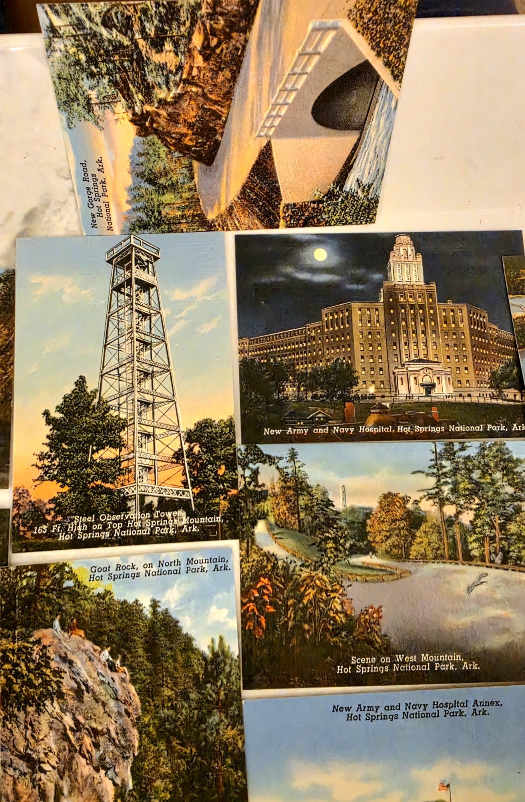 Vtg “20 Souvenir Views of Hot Springs Ntl. Park, Ark.” 4 x 2.5 Linen Postcards